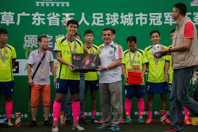 球迷的回忆！2k亲儿子正式退役 今年刚满32岁